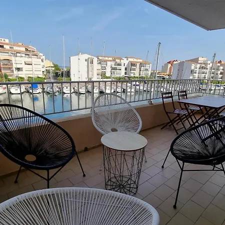Apartment Calme Avec Vue Sur Les Bateaux