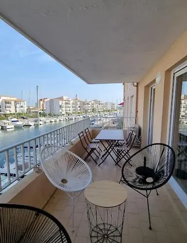 Calme Avec Vue Sur Les Bateaux アパート アグド